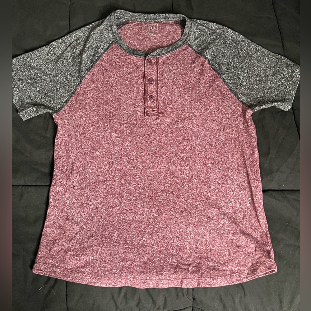 GAP Button Up T-Shirt